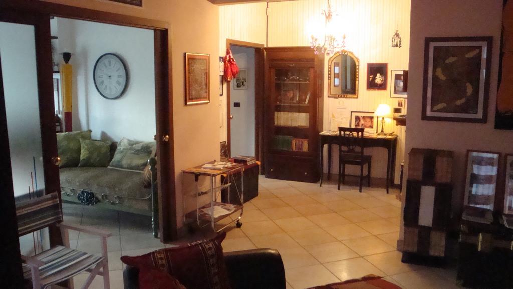 보르고 산 달마쪼 Il Melograno B&B 외부 사진